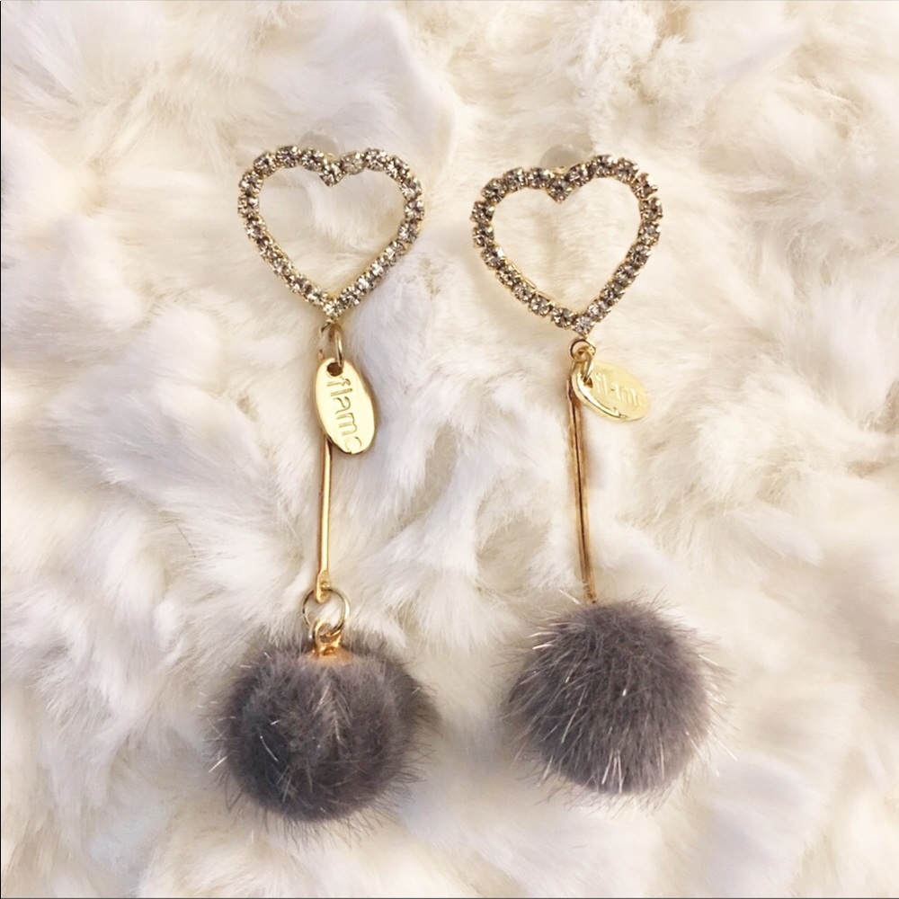 Adorable pom and heart earrings - 2 colors avail